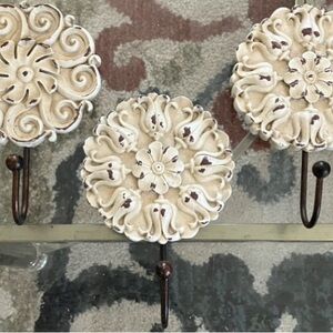 VTG Cream Wall Hooks (3) !Accepting Offers!